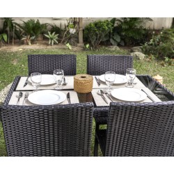 Ensemble repas TABLECHAIRP 4 places en résine tressée noire