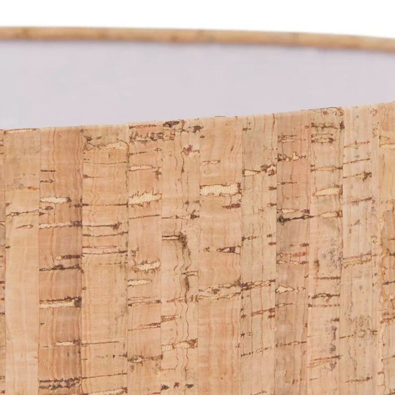 Détail de l’abat-jour en liège naturel du lampadaire ANTONIO