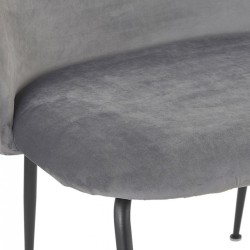 Assise rembourrée du fauteuil lounge MERMAID en velours gris clair