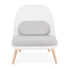 Vue de face du fauteuil lounge TICOS blanc pieds en bois naturel