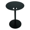 Vue de face table d’appoint ovale MASA en métal noir design contemporain