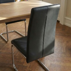 Lot de 2 chaises MARA simili noir pieds métal chromé