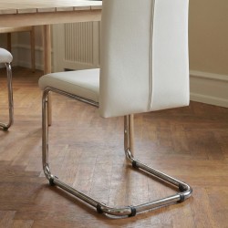 Lot de 2 chaises MARA simili blanc pieds métal chromé